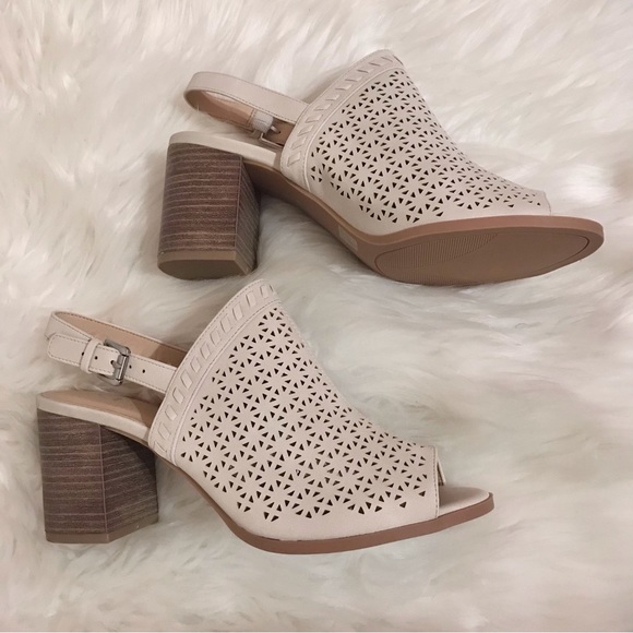 CL By Laundry open toe booties heels size 9 - Picture 4 of 9